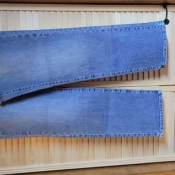 Jeans - Picture 4 of 4